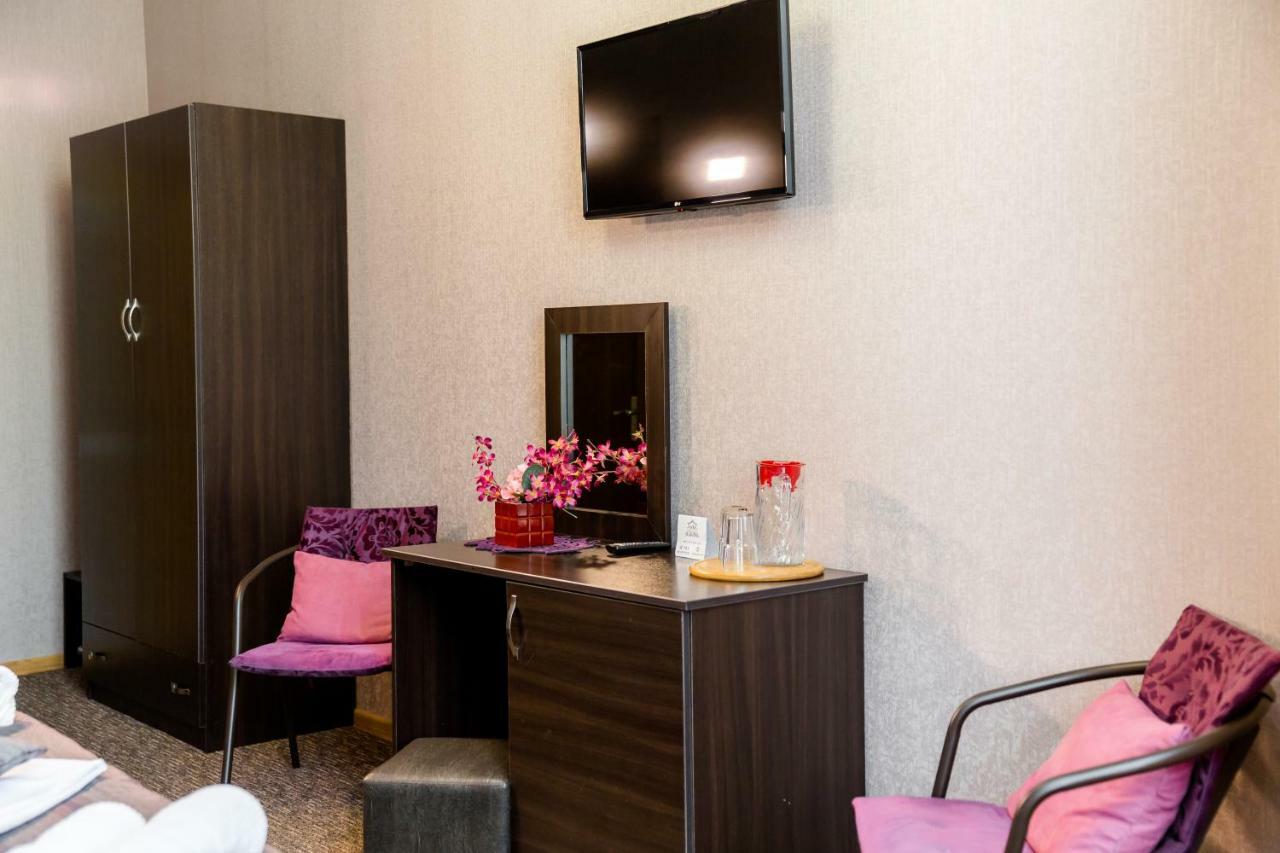 Hotel Makona Tbilisi Buitenkant foto