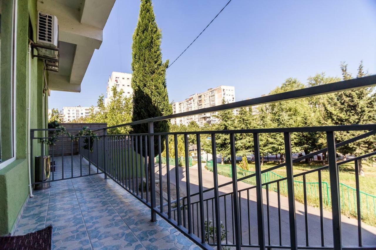 Hotel Makona Tbilisi Buitenkant foto